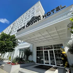 Otel White Crown