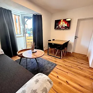 https://schone-4-zimmer-wohnung-mitten-in-den-alpen.soldenhotels.net