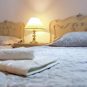 https://cazare-fundeni.bucharesthotelsnow.com