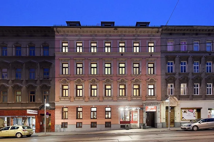 Hotel Lucia Wien 3*,