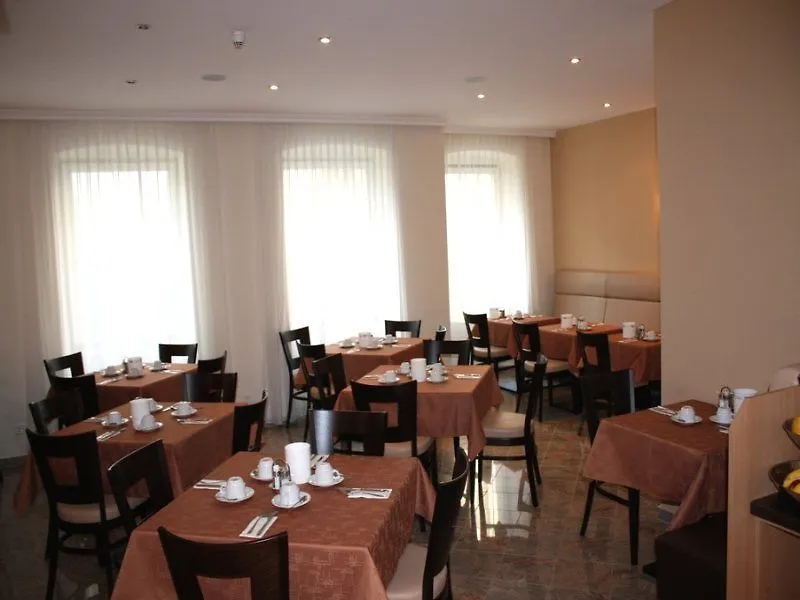 Hotel Lucia Wien