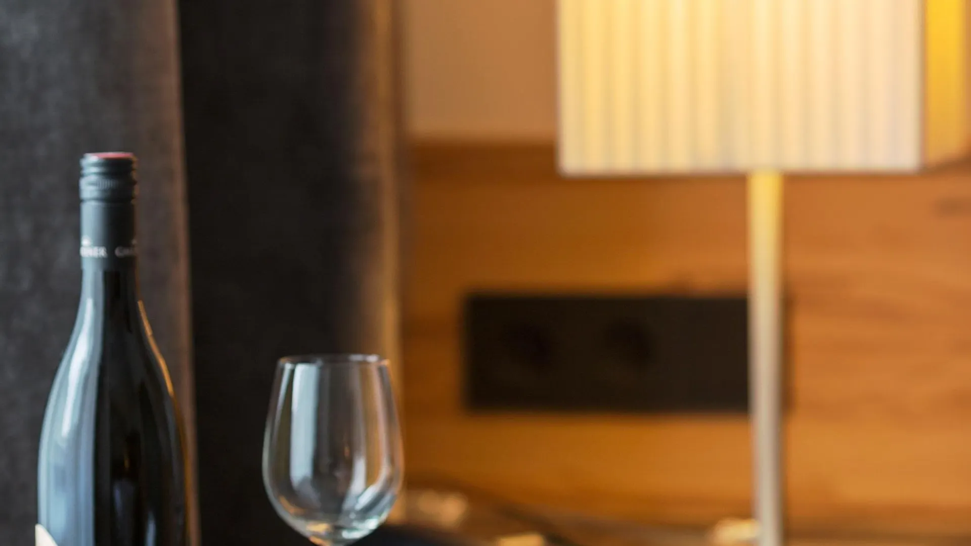 וינה Hotel Lucia