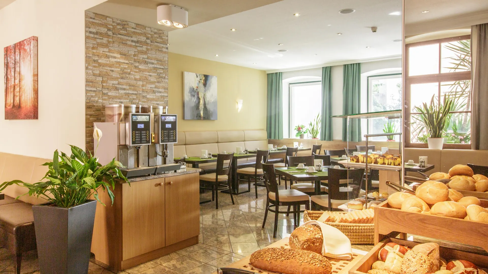 ***  וינה Hotel Lucia אוסטריה