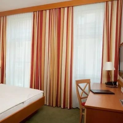 Hotel Lucia Vienna