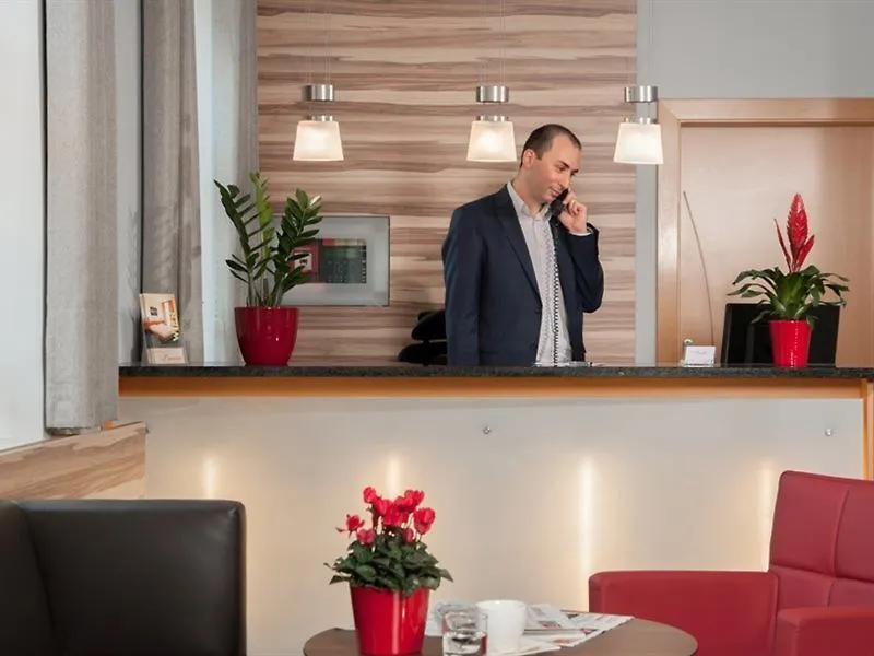 ***  וינה Hotel Lucia אוסטריה