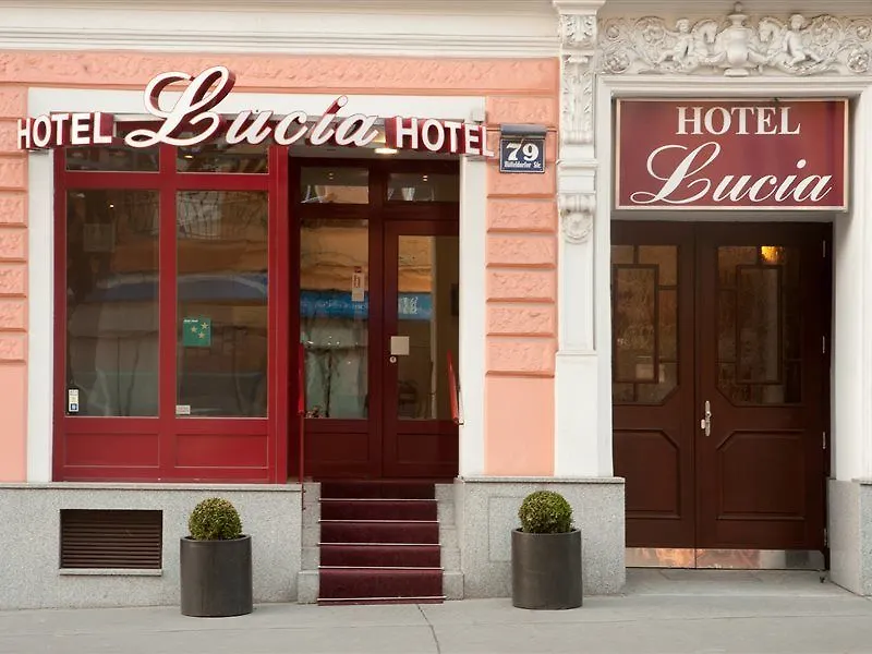 וינה Hotel Lucia