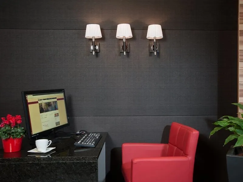 וינה Hotel Lucia 3*,  אוסטריה